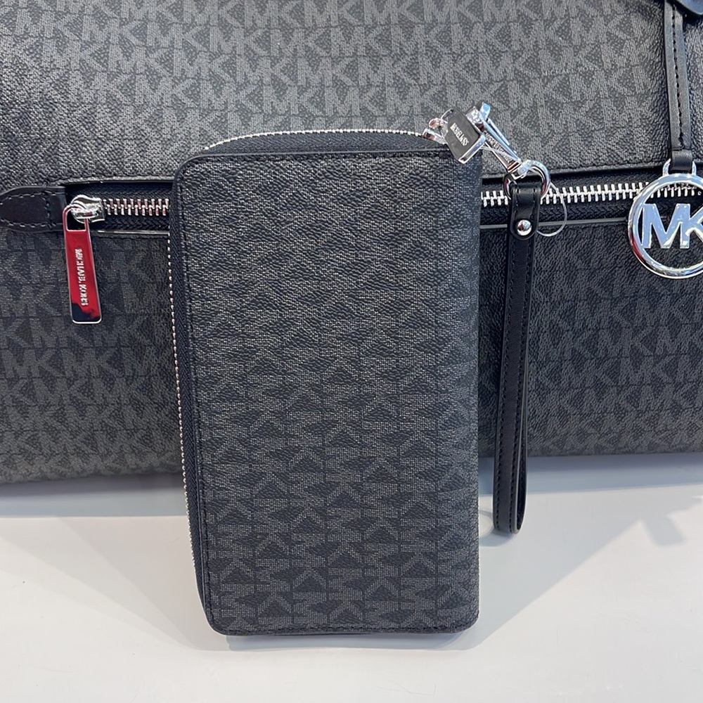 Michael Kors MK Signature Large Flat Multi-Function Phone Case Wallet Wristlet - Picture 9 of 16